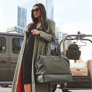 Beis Convertible Weekender Bag in Evergreen